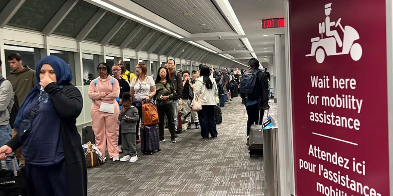 havalimaninda kriz sistem gitti yolcular kaldi yOQXIeuN