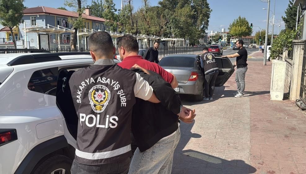 Sakarya’da cinayet: 27 yaşındaki Taha silahla vurularak öldürüldü sakaryada cinayet27 yasindaki taha silahla vurularak olduruldu ThgGba2U