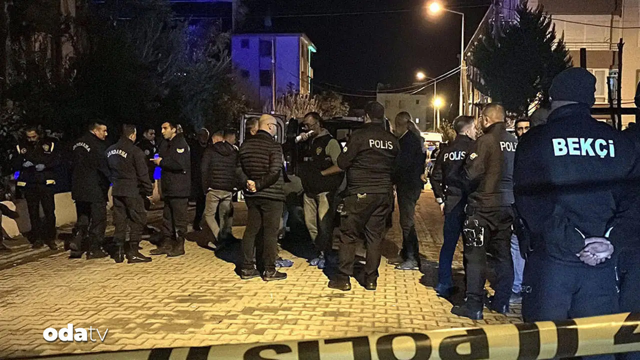 Balıkesir’de gizemli ölüm: Bir kişi evinde silahla öldürülmüş şekilde bulundu balikesirde gizemli olum bir kisi evinde silahla oldurulmus sekilde bulundu TkX18ZbA.jpg