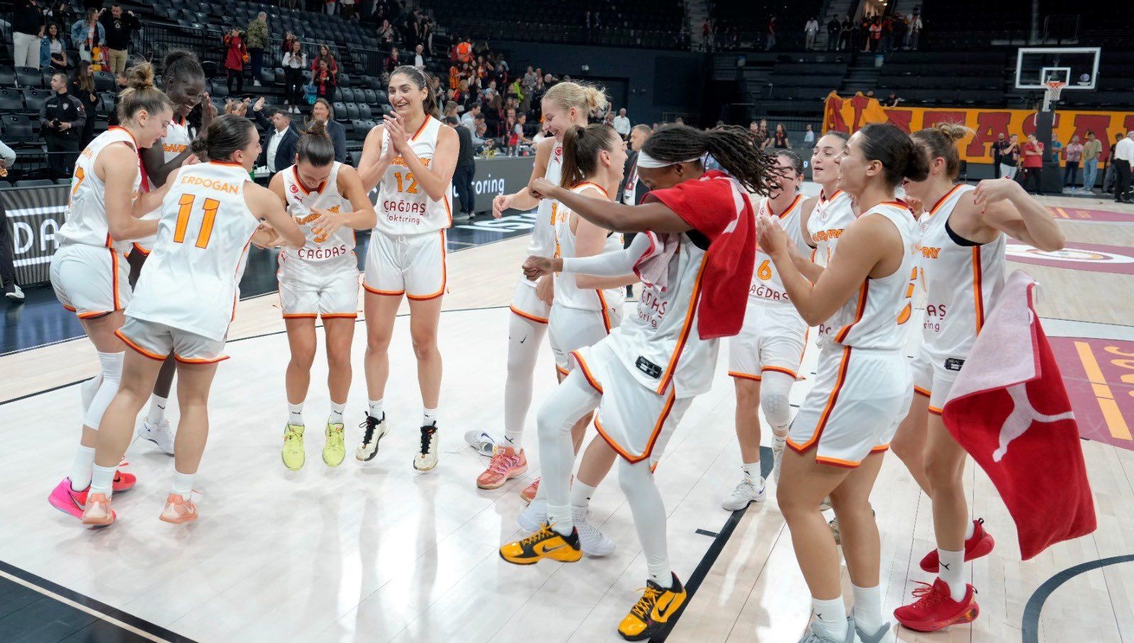 galatasaray euroleaguein ilk haftasinda beretta famila schioyu konuk edecek gi3eRzQN