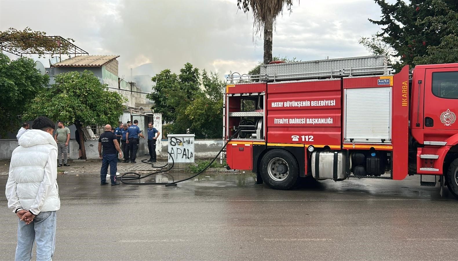 mustakil ev alevler icinde kaldi U64gpIwb.jpg