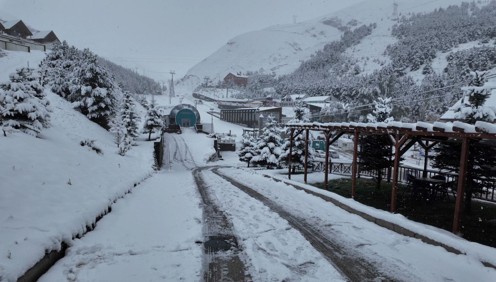 palandoken beyaza burundu QIr8RZzg.jpg