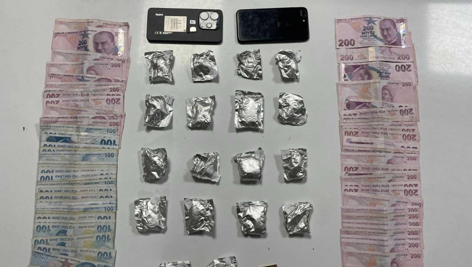 sislide aracinda uyusturucu bulunan kisi tutuklandi 1d2I2ECH.jpg