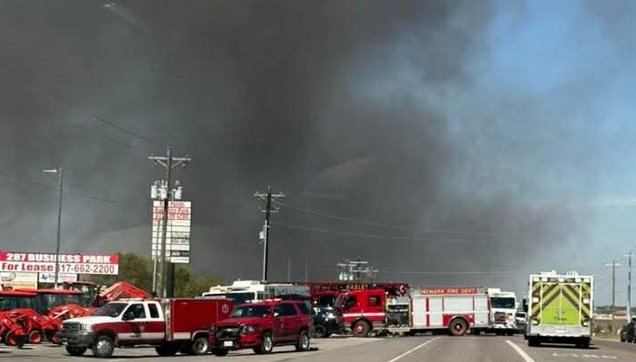 Uçak karavan parkına düştü: En az 2 ölü ucak karavan parkina dustu en az 2 olu GiEAS4PR.jpg