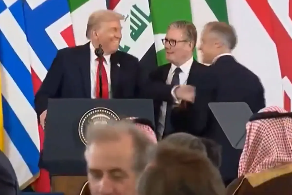 zirvede ilginc anlar trump o ulkenin liderini once kaybetti sonra unvanini degistirdi Uc36733C.jpg