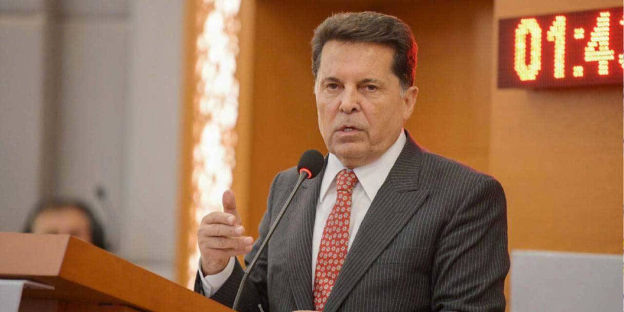 ahmet ozerden hakkindaki takipsizlige iliskin aciklama 1 yili askin hukuk mucadelesi veriyorum HwGa3Rfy.jpg