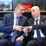 bakan-ciftci-181-yil-kutlamasi-icin-turgut-aslani-ziyaret-etti-YUuBH1GM