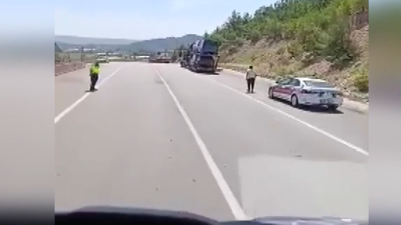 antalya-isparta-yolunda-zincirleme-facia-otomobildeki-cift-hayatini-kaybetti-FAggxDHE