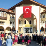 Imam hatip lisesi kiz ogrencileri fotograflarini sansurledi 1kMvp3cg