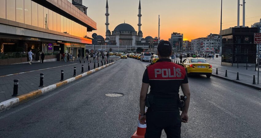 Istanbul polisi kent genelinde teyakkuza gecti 3KqXXGH3